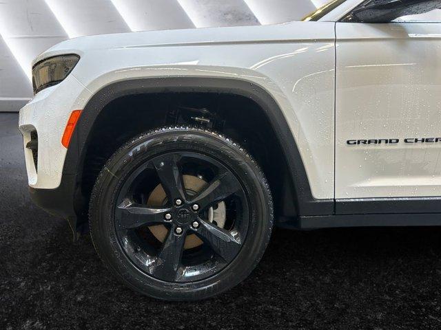 new 2025 Jeep Grand Cherokee car, priced at $44,666