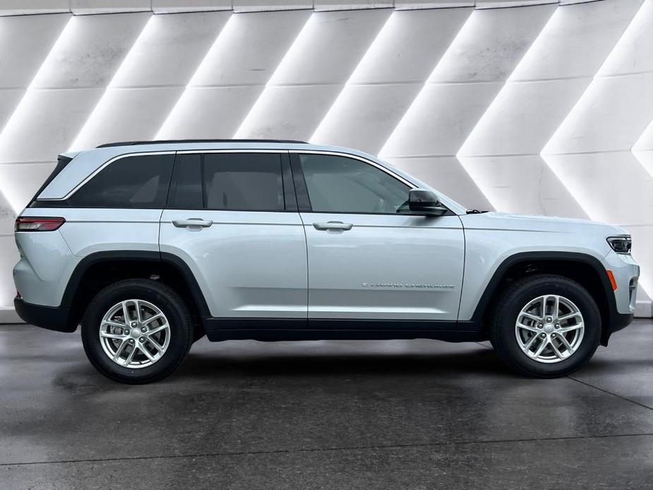 new 2024 Jeep Grand Cherokee car, priced at $44,465