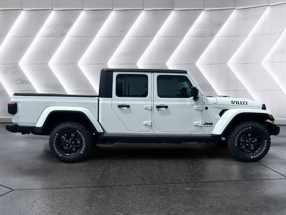 new 2024 Jeep Gladiator car, priced at $48,079