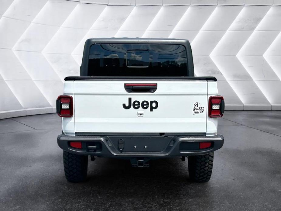 new 2024 Jeep Gladiator car, priced at $48,079