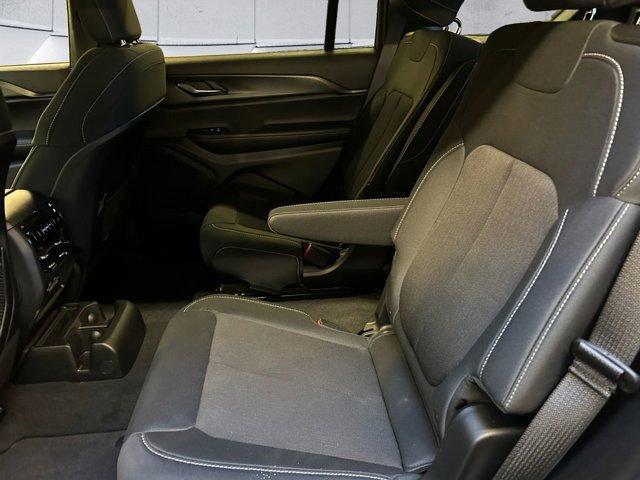 new 2025 Jeep Grand Cherokee L car, priced at $39,976