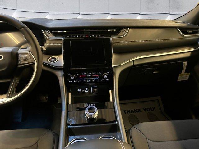 new 2025 Jeep Grand Cherokee L car, priced at $39,976