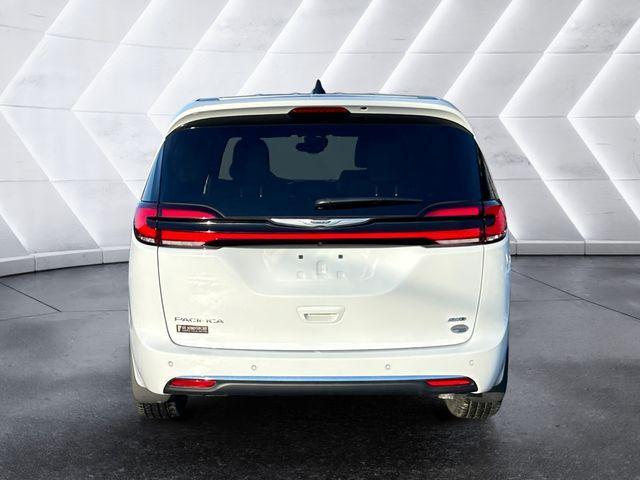 new 2025 Chrysler Pacifica car, priced at $46,210