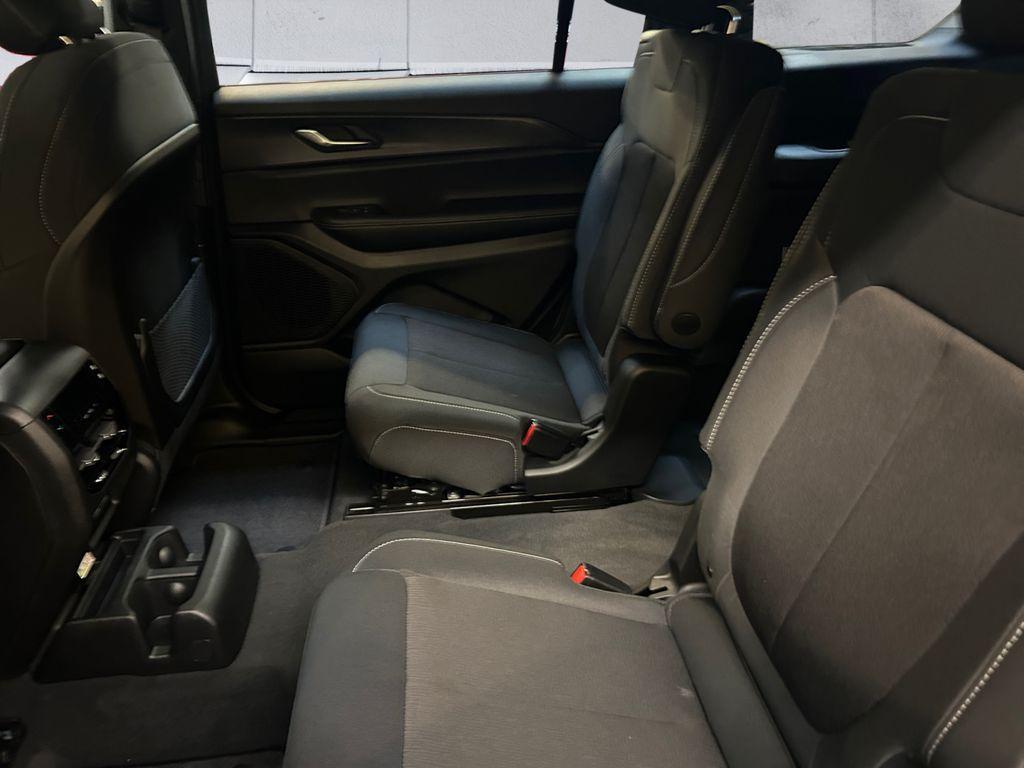 new 2025 Jeep Grand Cherokee L car, priced at $43,629