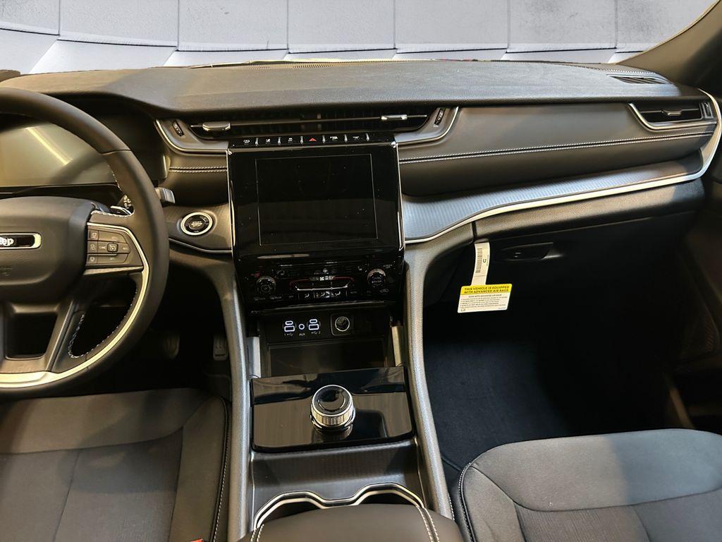 new 2025 Jeep Grand Cherokee L car, priced at $43,629