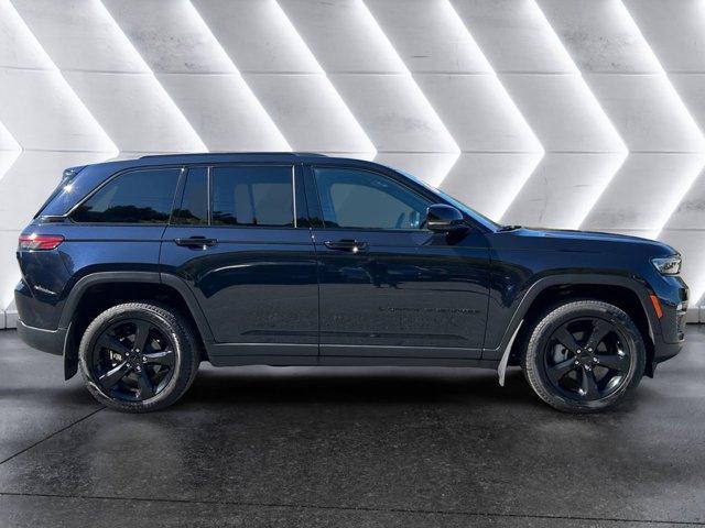 used 2024 Jeep Grand Cherokee car, priced at $38,880