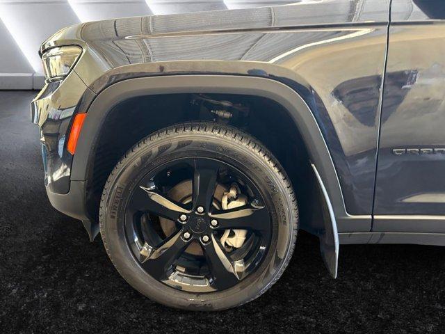 used 2024 Jeep Grand Cherokee car, priced at $38,880