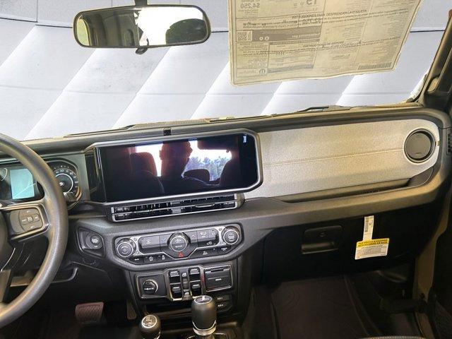 new 2025 Jeep Gladiator car, priced at $40,447