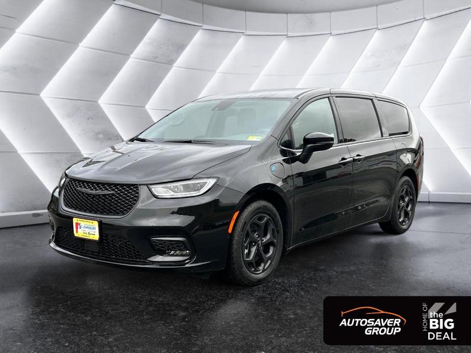 new 2023 Chrysler Pacifica Hybrid car, priced at $45,980