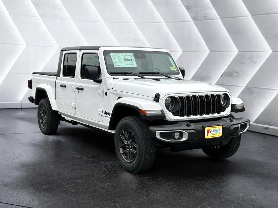 new 2024 Jeep Gladiator car, priced at $45,363