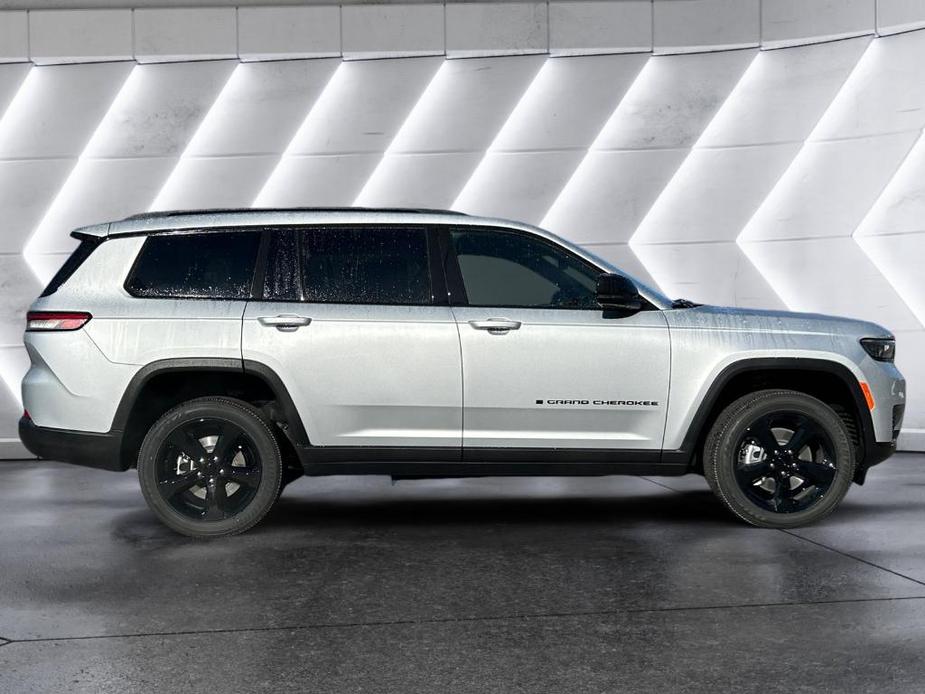 new 2025 Jeep Grand Cherokee L car, priced at $46,175