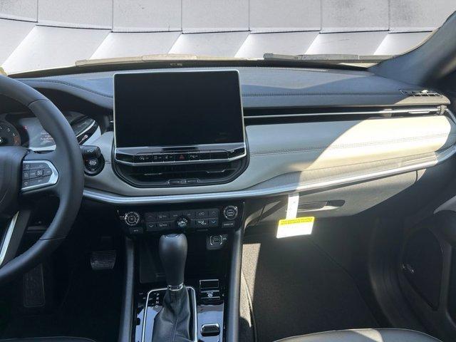 new 2025 Jeep Compass car, priced at $35,670