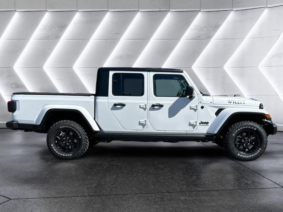 new 2024 Jeep Gladiator car, priced at $48,079