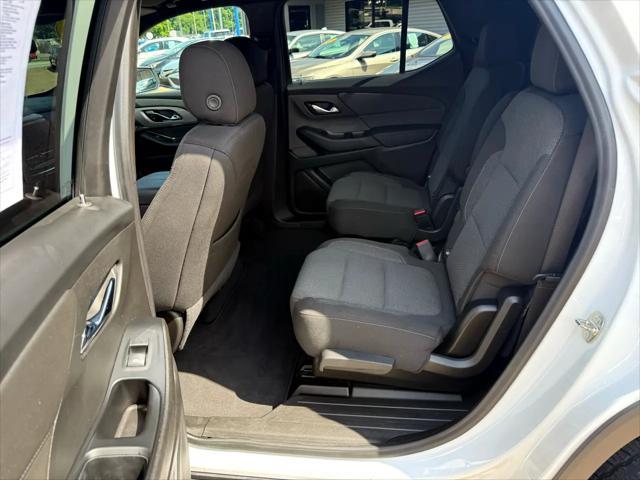 used 2023 Chevrolet Traverse car, priced at $26,900