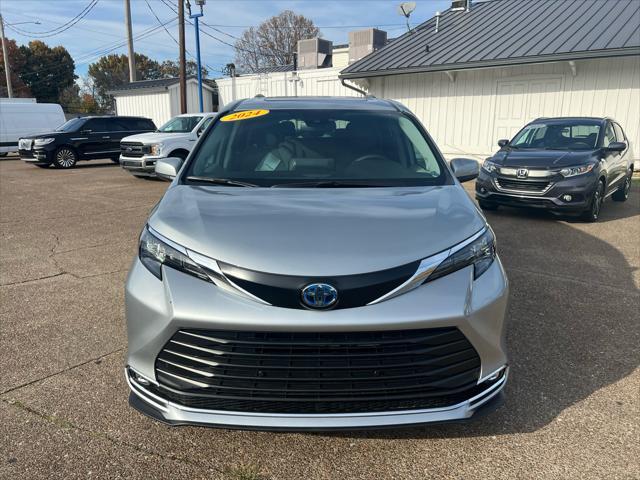 used 2024 Toyota Sienna car, priced at $53,900