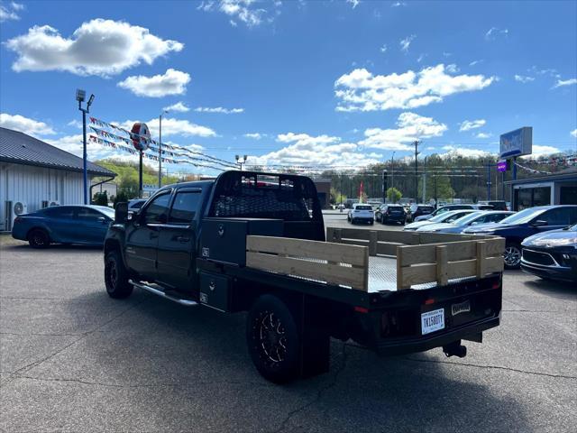 used 2009 GMC Sierra 2500 car, priced at $17,900