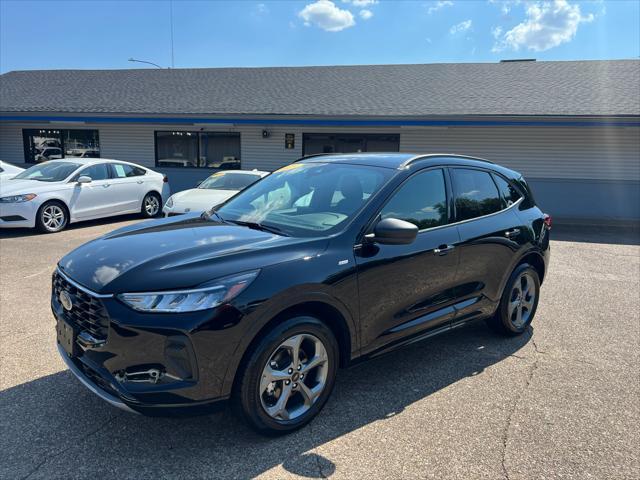 used 2023 Ford Escape car, priced at $24,900