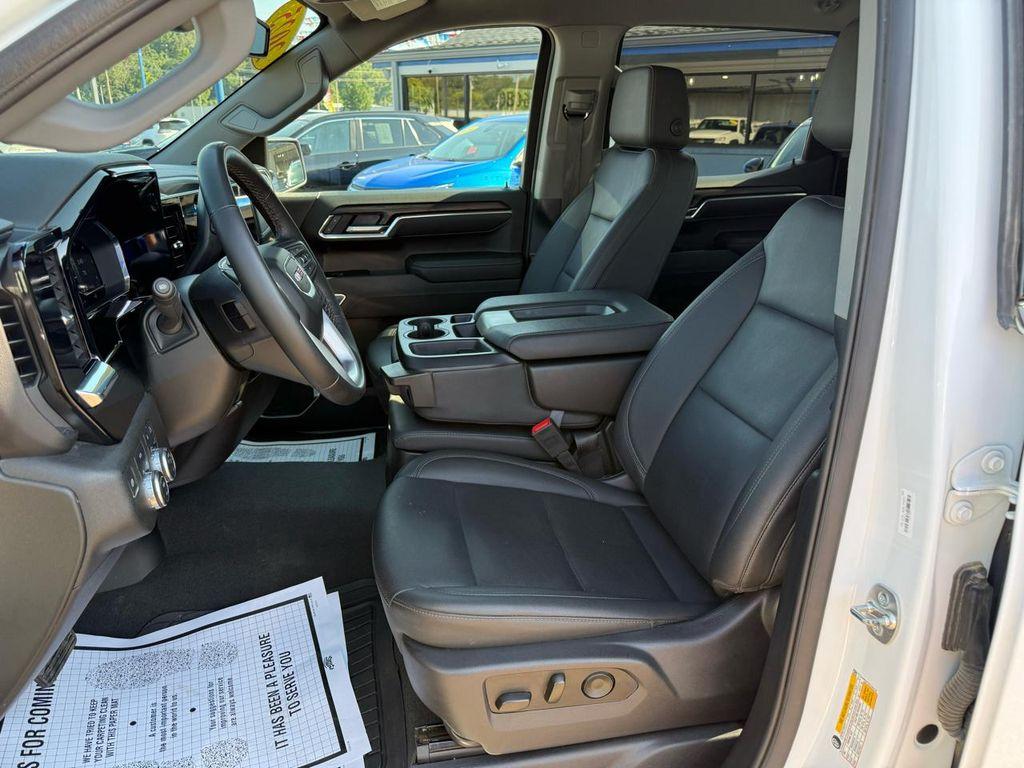 used 2025 GMC Sierra 1500 car, priced at $47,900