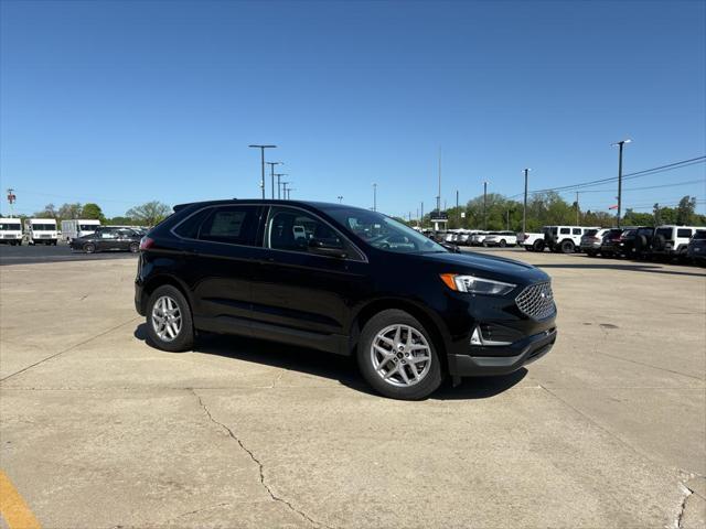 new 2024 Ford Edge car, priced at $43,030