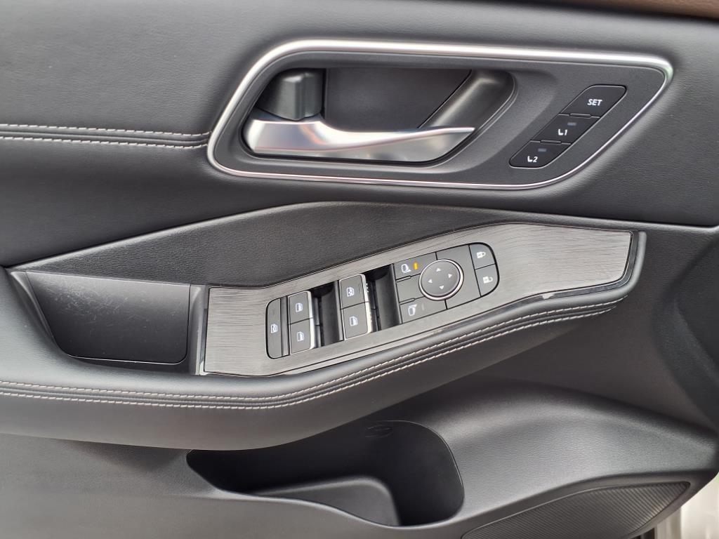 used 2023 Nissan Rogue car, priced at $32,995