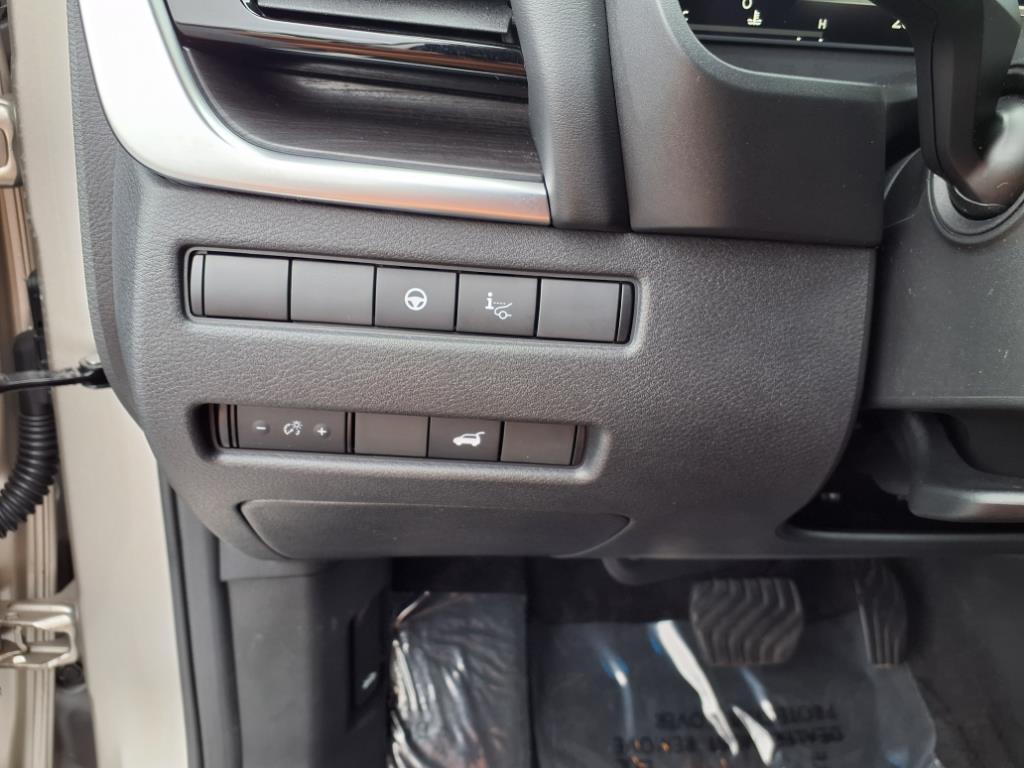 used 2023 Nissan Rogue car, priced at $32,995