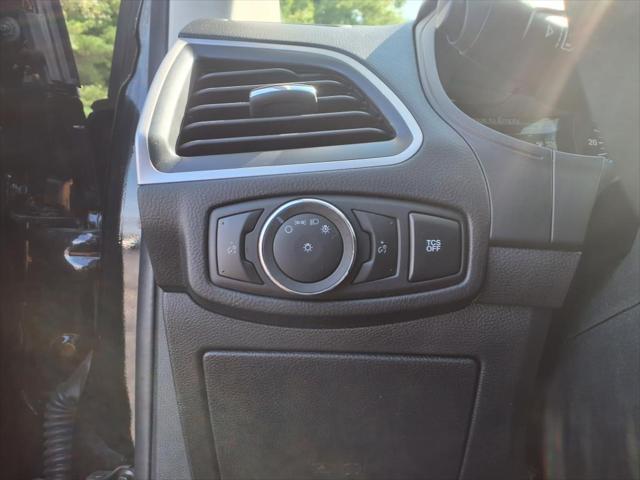 used 2024 Ford Edge car, priced at $26,995