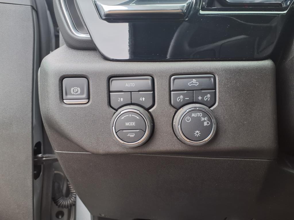 used 2025 Chevrolet Silverado 1500 car, priced at $49,977