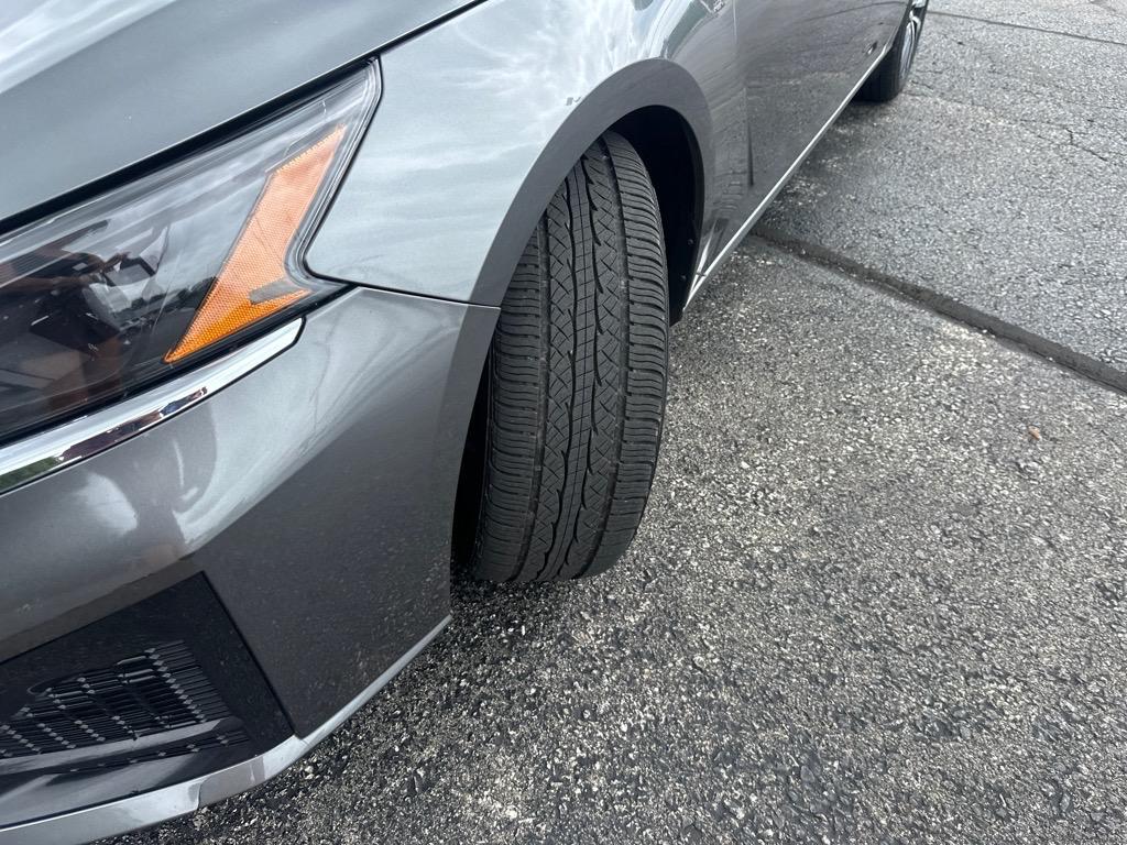 used 2023 Nissan Altima car