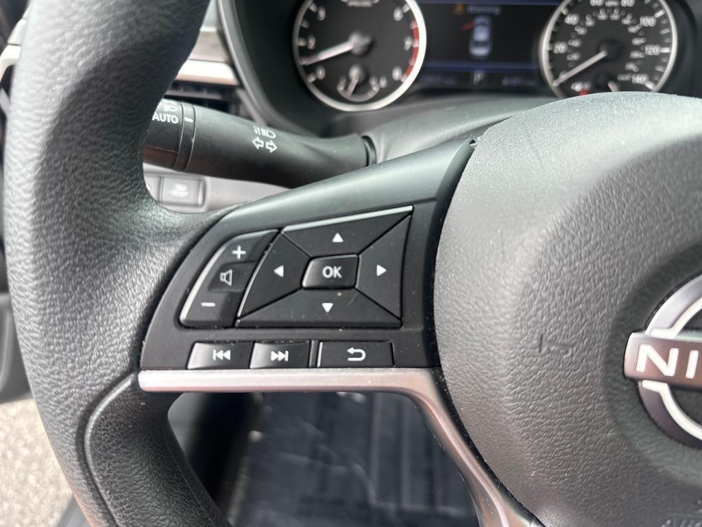 used 2023 Nissan Altima car