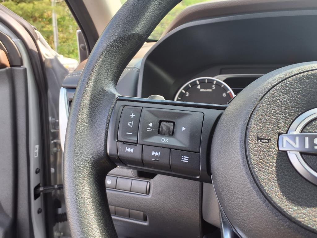 used 2022 Nissan Rogue car, priced at $21,995