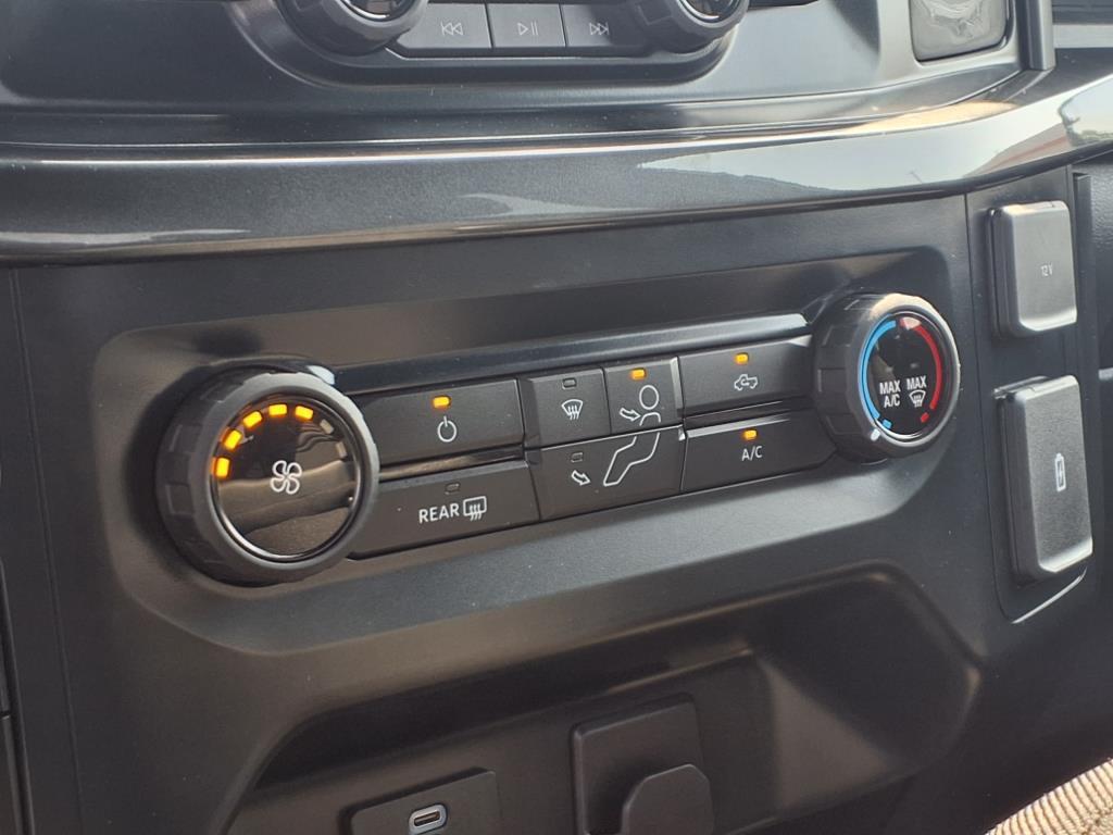 used 2022 Ford F-150 car, priced at $31,995
