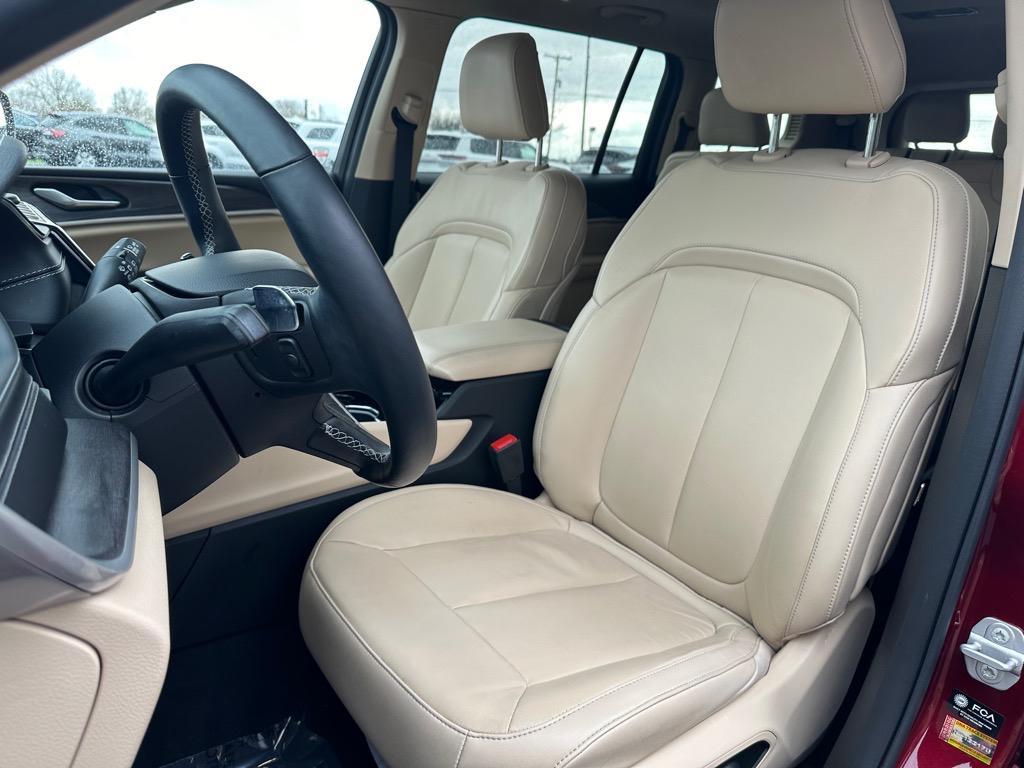 used 2022 Jeep Grand Cherokee L car