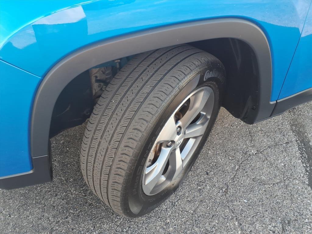 used 2022 Jeep Cherokee car