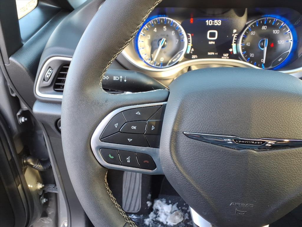 used 2025 Chrysler Pacifica car, priced at $35,995