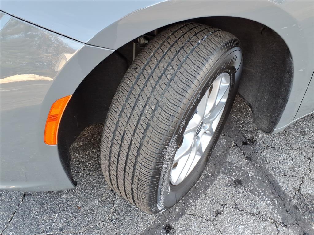 used 2025 Chrysler Pacifica car, priced at $35,995