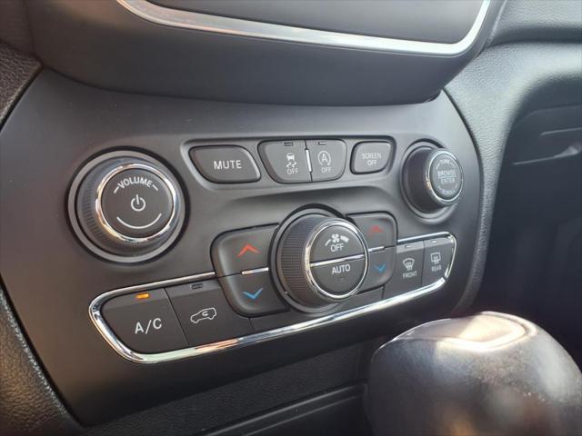 used 2023 Jeep Cherokee car, priced at $23,995