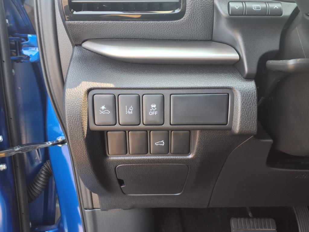 used 2024 Mitsubishi Eclipse Cross car, priced at $23,995