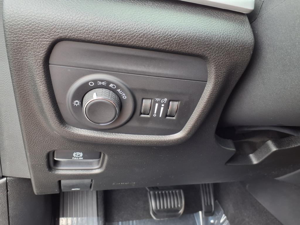 used 2022 Jeep Grand Cherokee L car, priced at $31,995