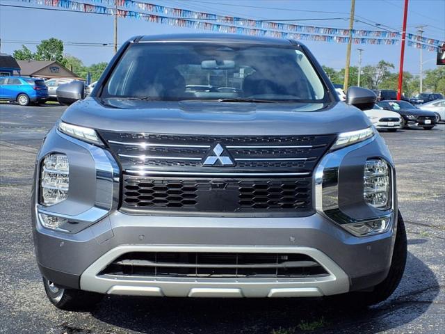 used 2024 Mitsubishi Outlander car