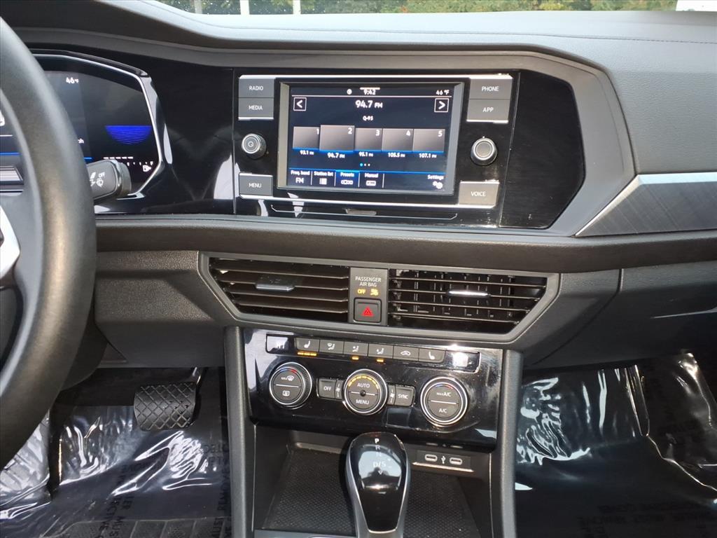 used 2024 Volkswagen Jetta car, priced at $21,995