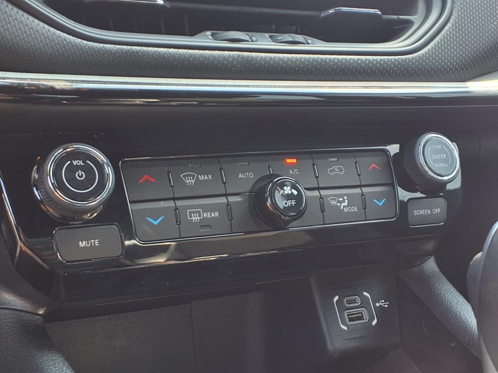 used 2023 Jeep Compass car, priced at $25,995