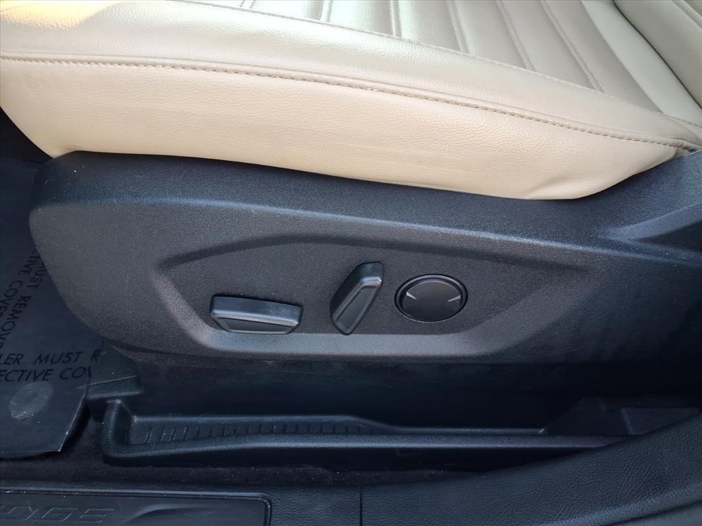 used 2022 Ford Edge car, priced at $22,995