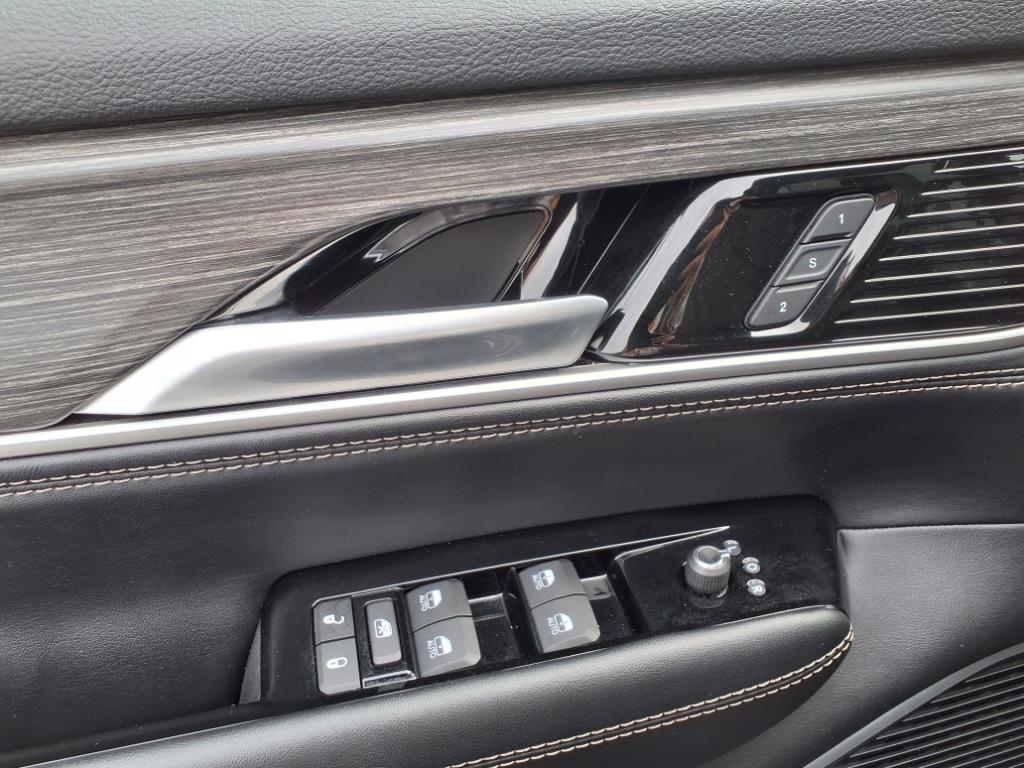 used 2024 Jeep Wagoneer car, priced at $61,977