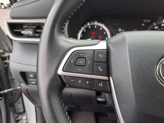 used 2023 Toyota Highlander car, priced at $32,995