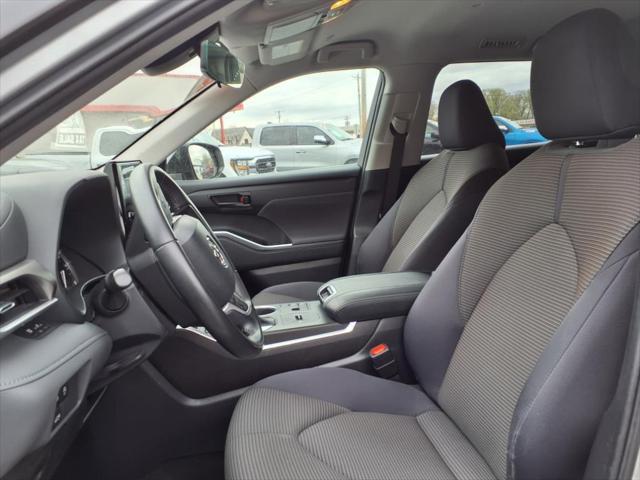 used 2023 Toyota Highlander car, priced at $32,995