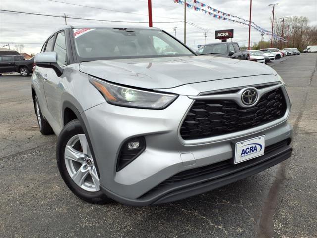 used 2023 Toyota Highlander car, priced at $32,995