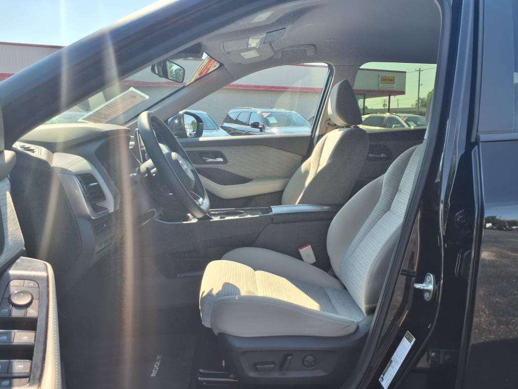 used 2023 Nissan Rogue car, priced at $23,995