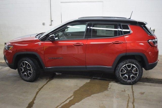 new 2024 Jeep Compass car, priced at $38,142