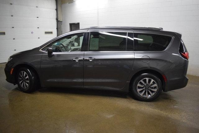 used 2021 Chrysler Pacifica car, priced at $28,290