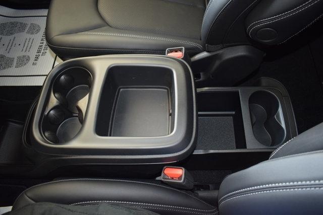 new 2025 Chrysler Pacifica car, priced at $46,378